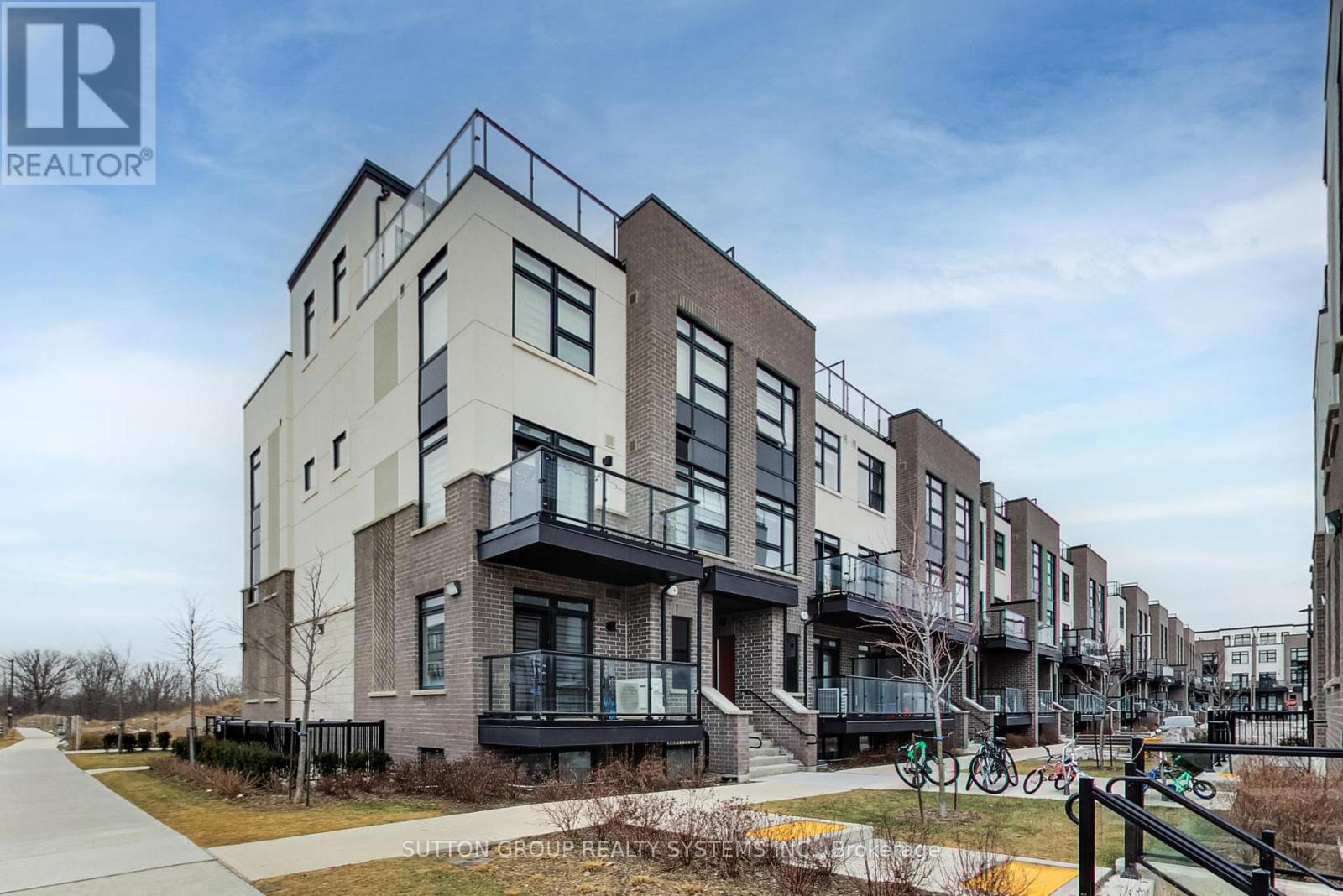 109 - 1573 Rose Way, Milton, Ontario  L9E 0J2 - Photo 3 - W12813860