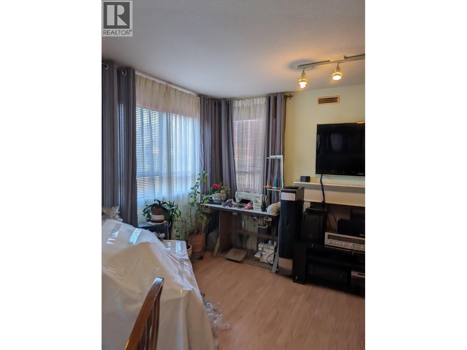 203 4950 Joyce Street, Vancouver, British Columbia  V5R 4G6 - Photo 3 - R3091855
