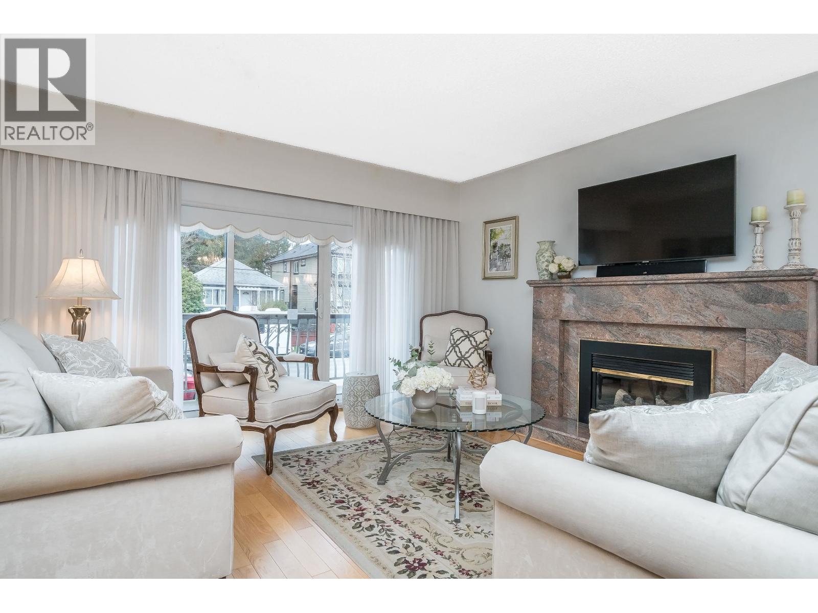 5262 Clarendon Street, Vancouver, British Columbia  V5R 3J8 - Photo 8 - R3092641