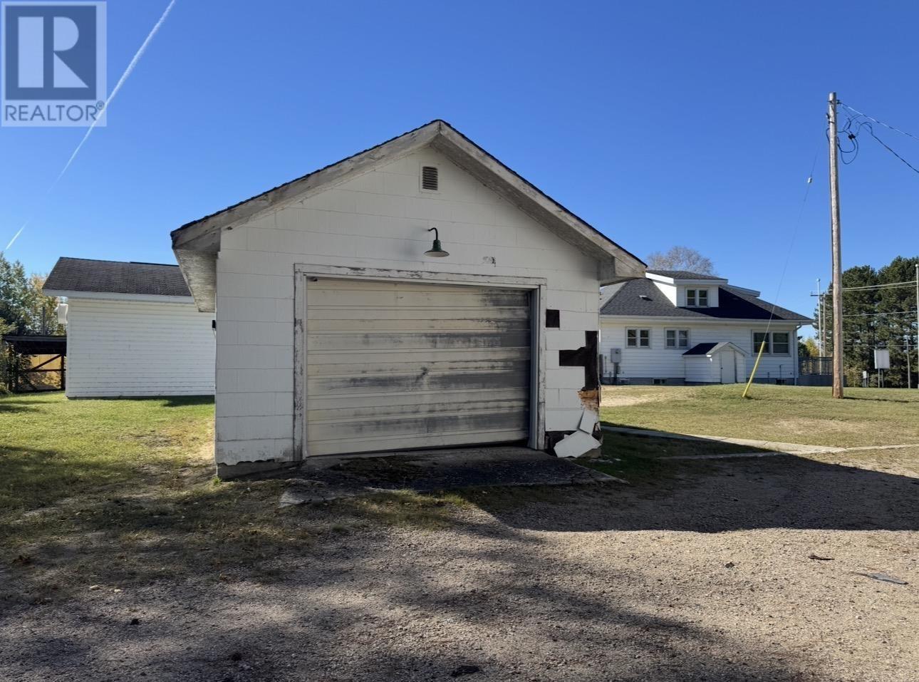 22 Low Ave, Gogama, Ontario  P0M 1W0 - Photo 5 - SM260201