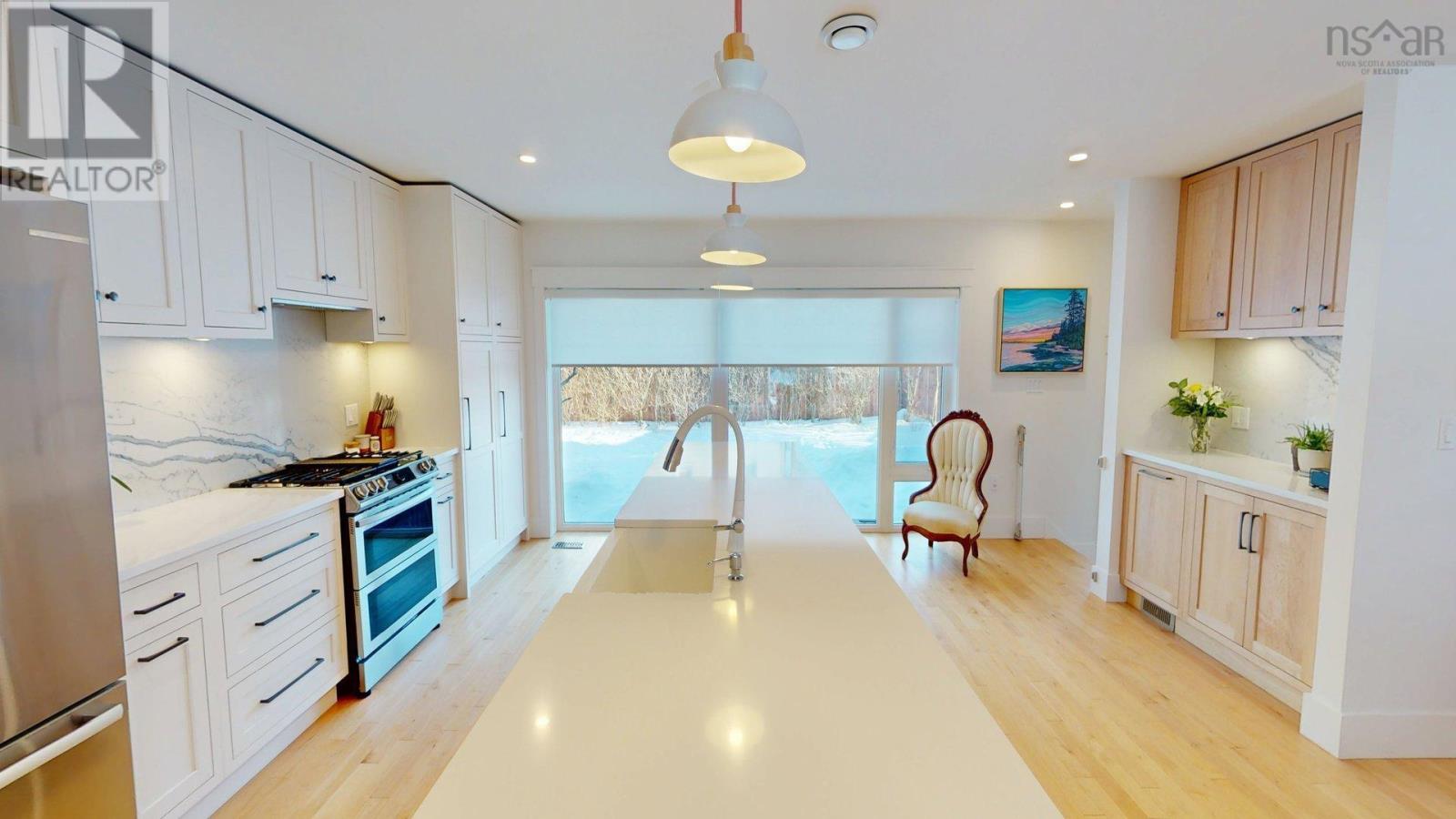 6368 Edinburgh Street, Halifax, Nova Scotia  B3L 1W4 - Photo 8 - 202603274