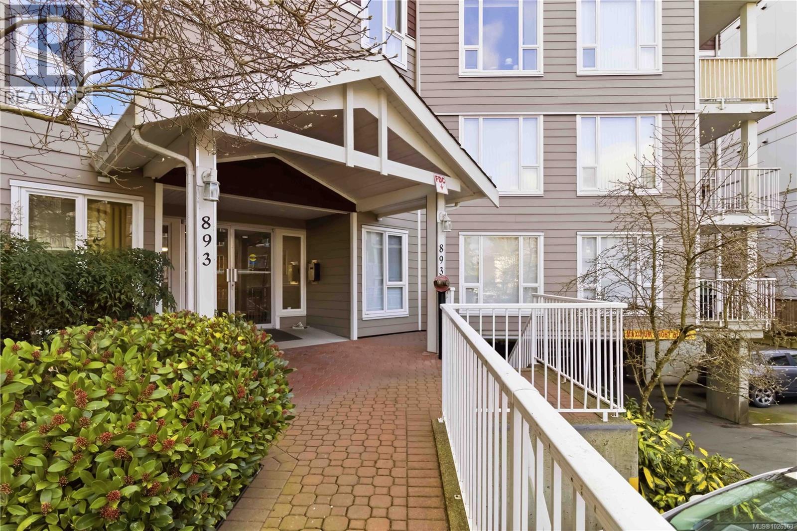 204 893 Hockley Ave, Langford, British Columbia