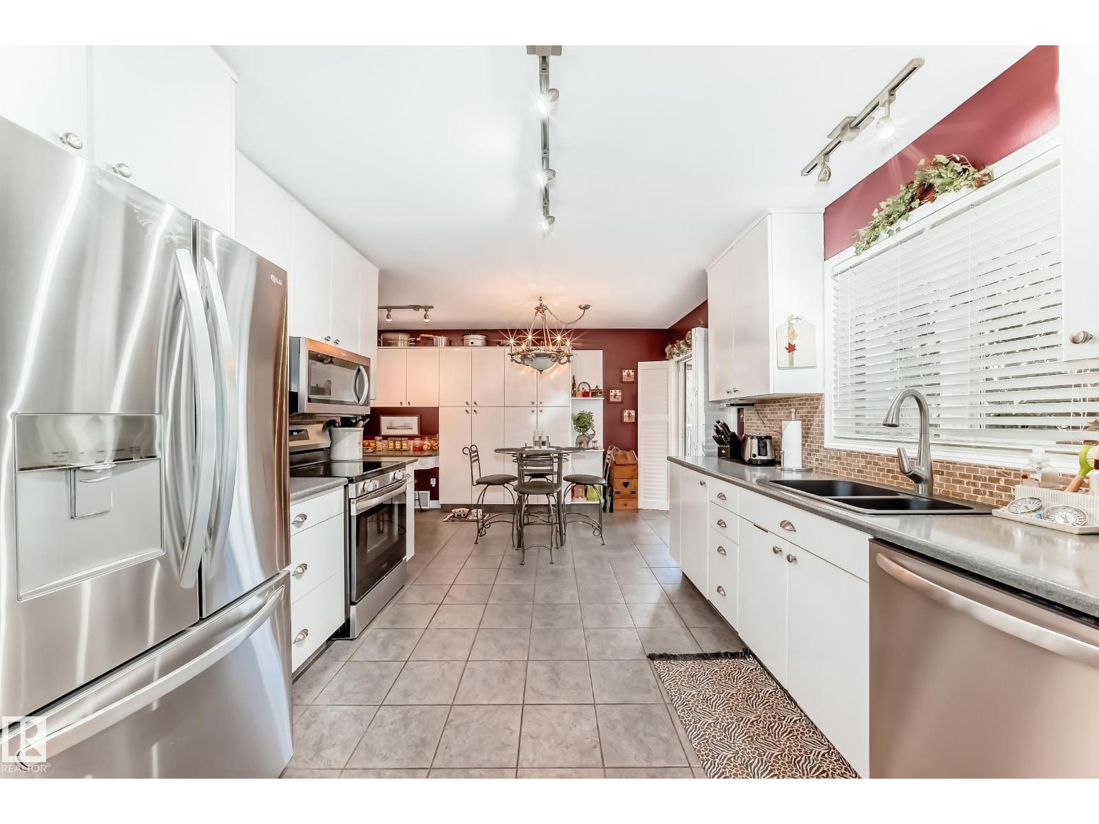 15 54315 Rge Road 251, Rural Sturgeon County, Alberta  T8T 0A2 - Photo 6 - E4474436