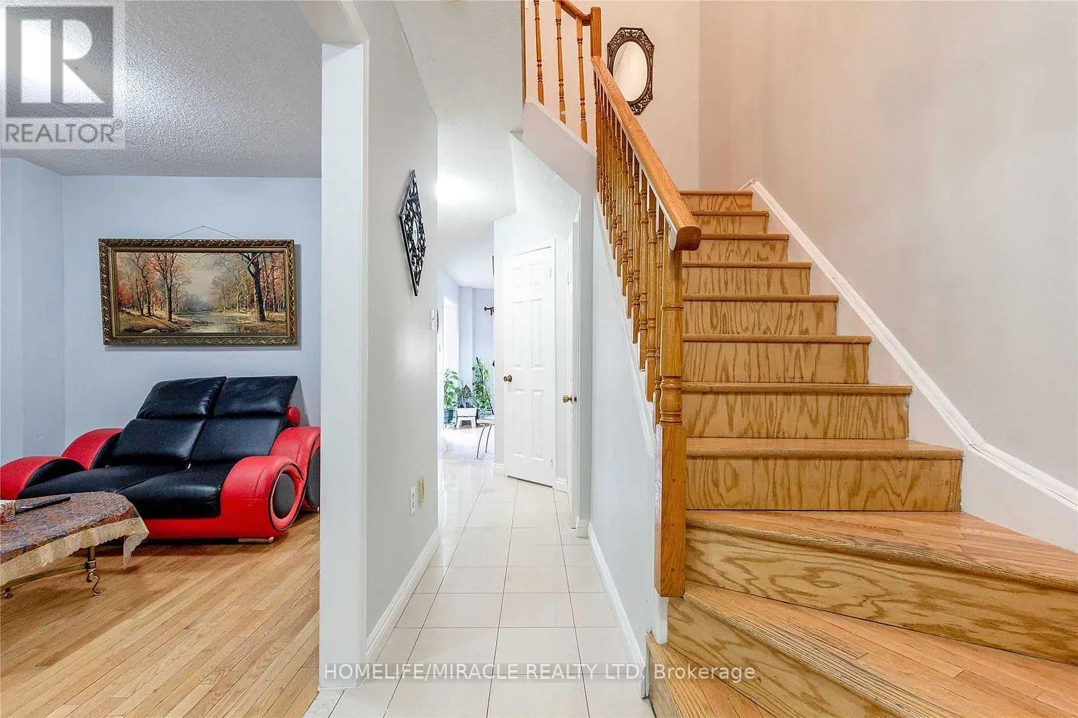 98 LAIRD DRIVE, Markham, Ontario