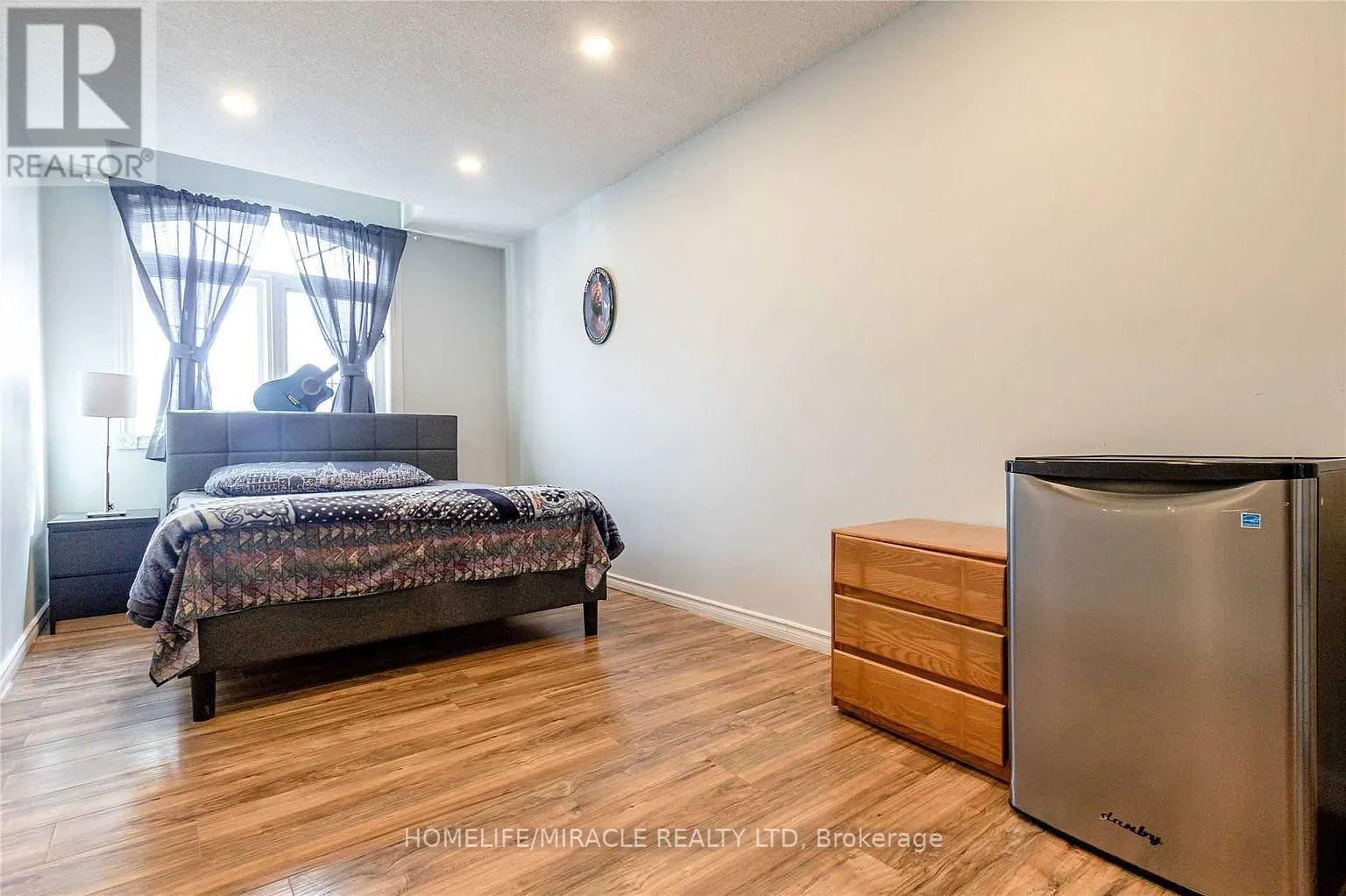 98 Laird Drive, Markham, Ontario  L3S 3N5 - Photo 9 - N12813884