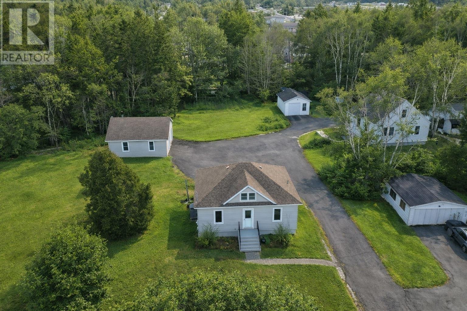 17 Howie Drive, Sydney River, Nova Scotia  B1S 1K8 - Photo 2 - 202529417