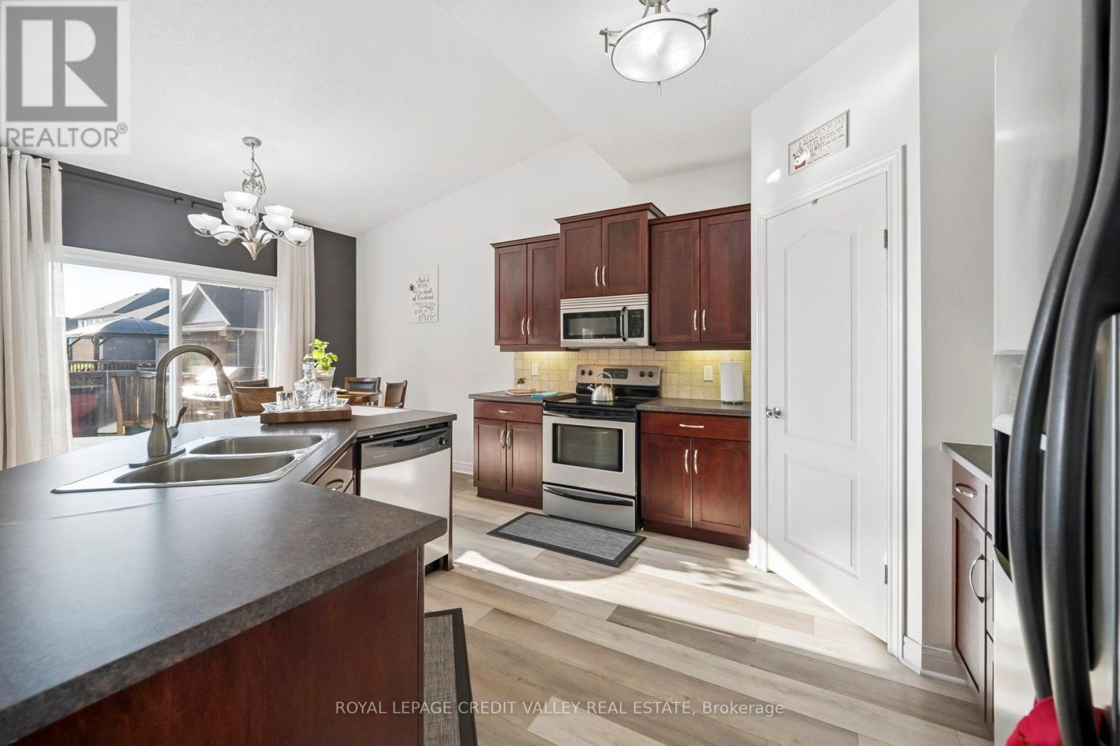 9 Peach Tree Boulevard, St. Thomas, Ontario  N5R 0B3 - Photo 18 - X12813890