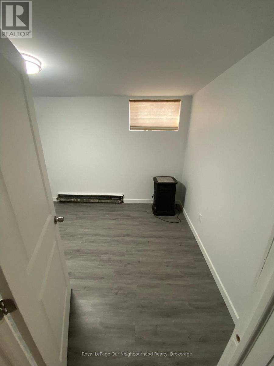 Basement - 5749 Summer Street, Niagara Falls, Ontario  L2G 1M5 - Photo 11 - X12813908