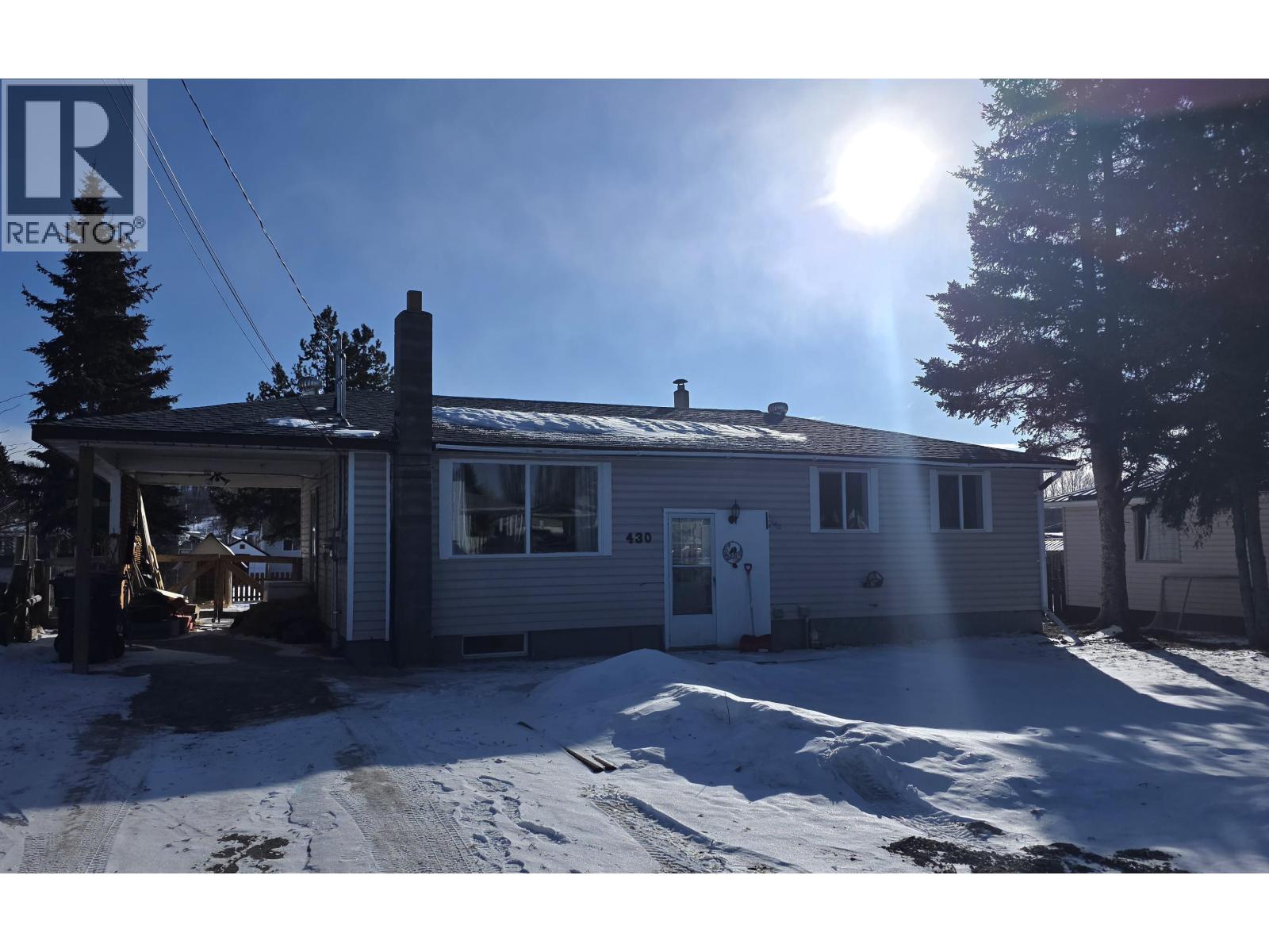 430 Chilako Crescent, Fraser Lake, British Columbia  V0J 1S0 - Photo 1 - R3091128