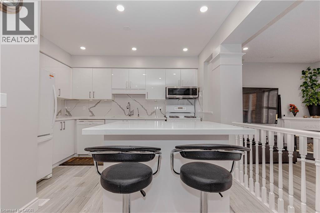 128 Karalee Crescent, Cambridge, Ontario  N3C 4H4 - Photo 7 - 40807113