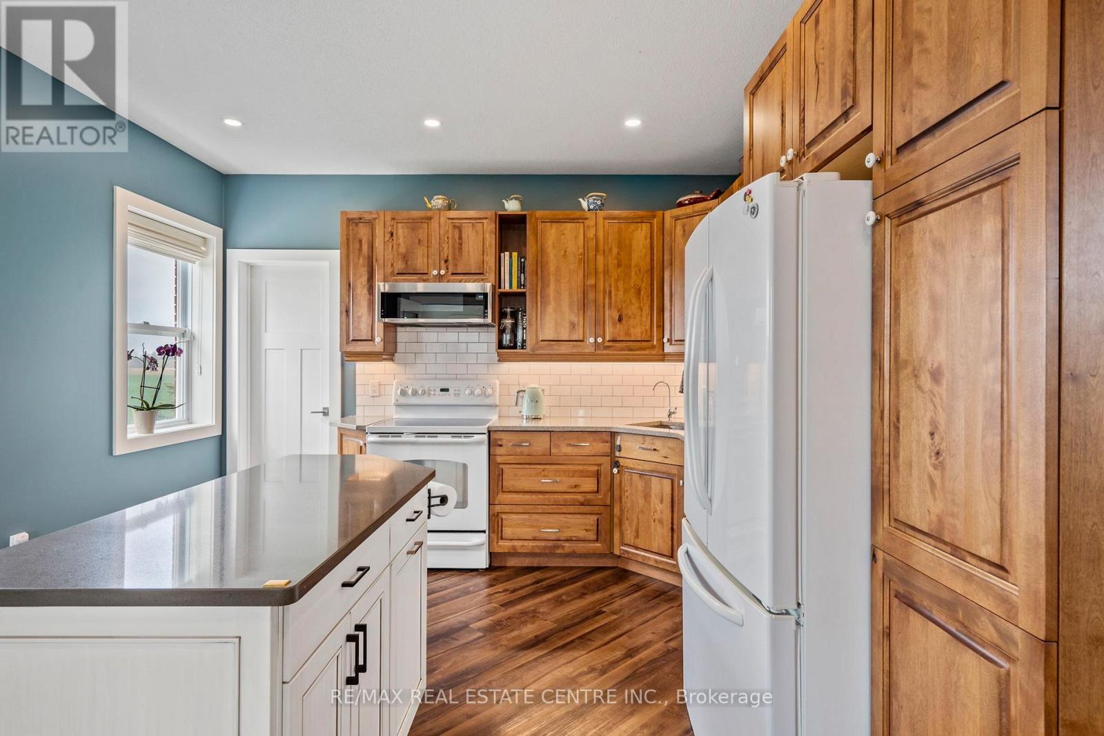 21575 Heritage Road, Thames Centre, Ontario  N0M 2P0 - Photo 13 - X12813920