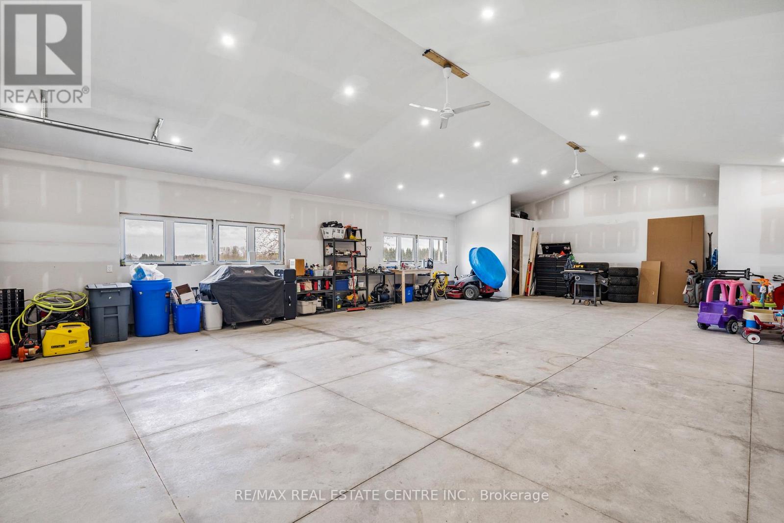 21575 Heritage Road, Thames Centre, Ontario  N0M 2P0 - Photo 37 - X12813920