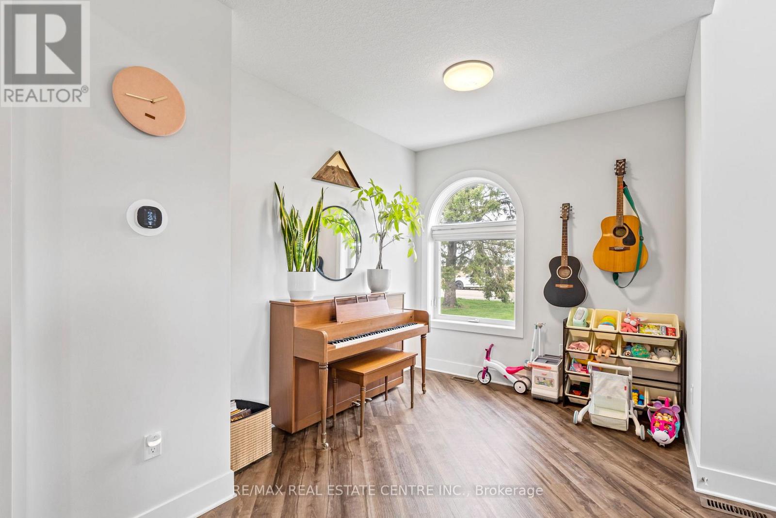 21575 Heritage Road, Thames Centre, Ontario  N0M 2P0 - Photo 6 - X12813920