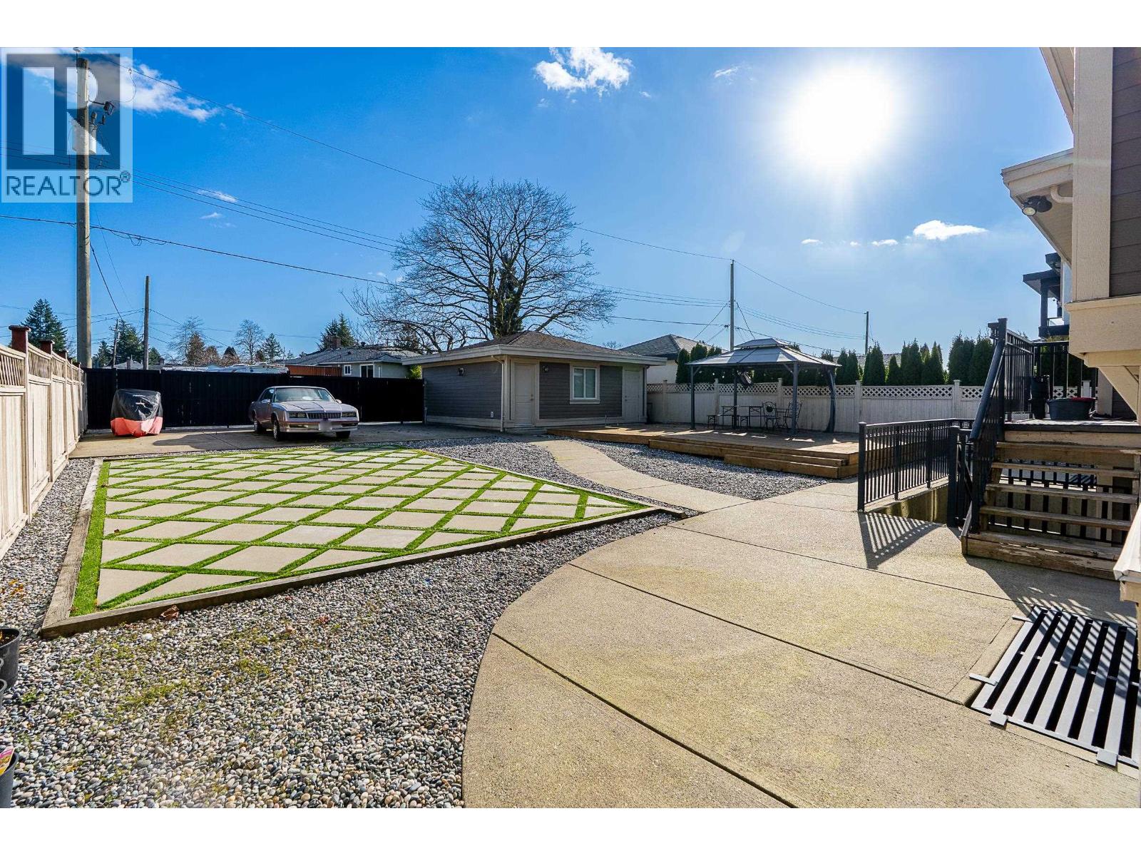 Listing image 13