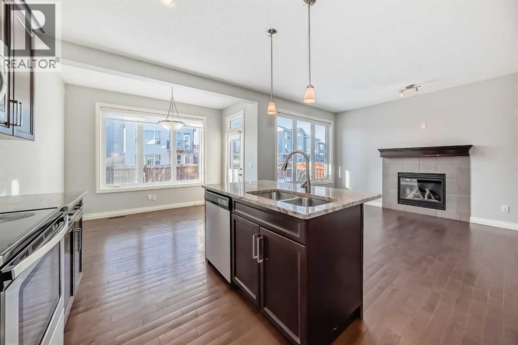 58 Sherwood Street Nw, Calgary, Alberta  T3R 0P2 - Photo 4 - A2281600