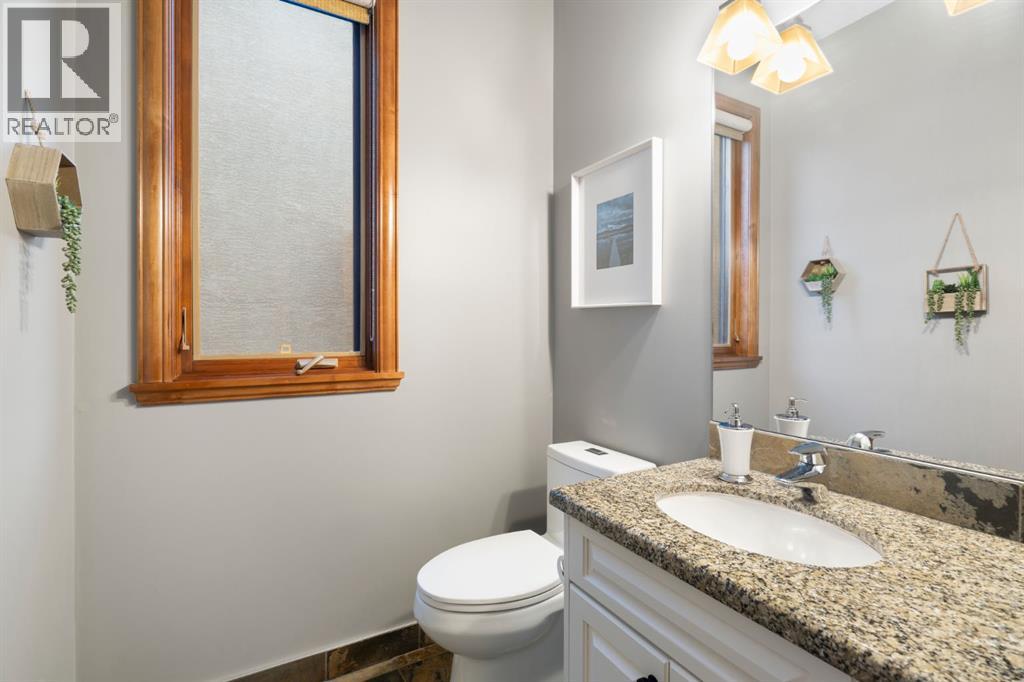 48 Coulee Park Sw, Calgary, Alberta  T3H 5J5 - Photo 18 - A2288022