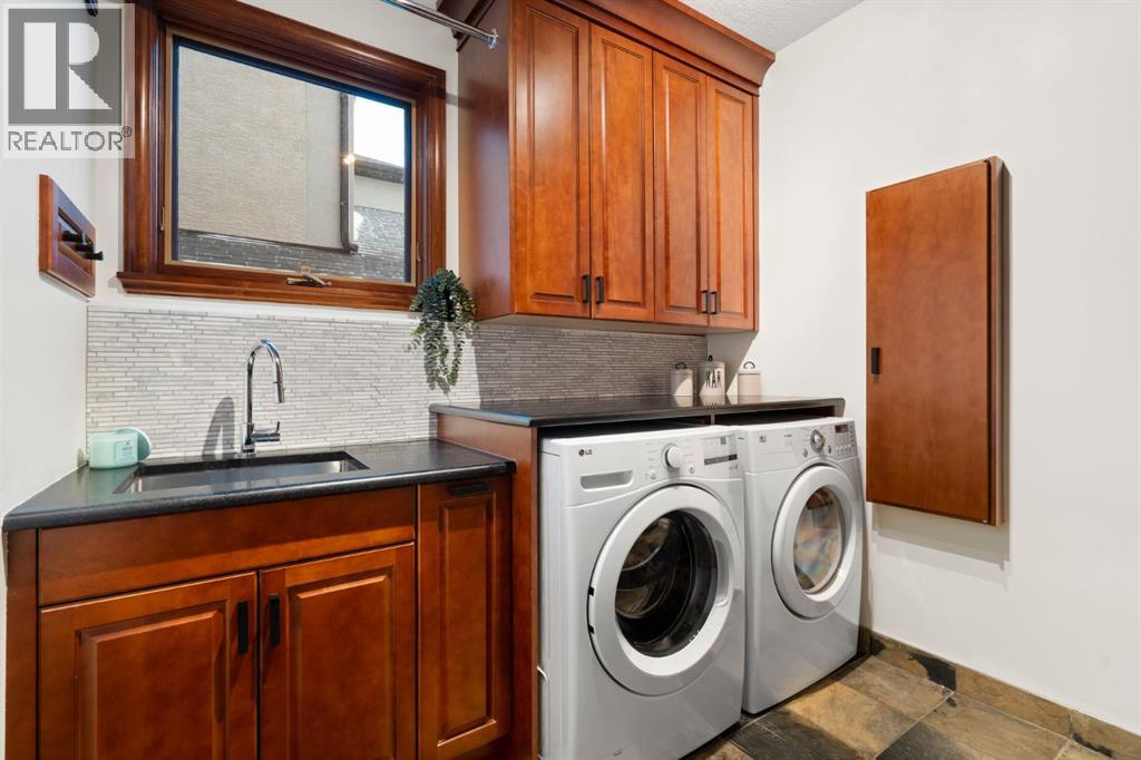 48 Coulee Park Sw, Calgary, Alberta  T3H 5J5 - Photo 19 - A2288022