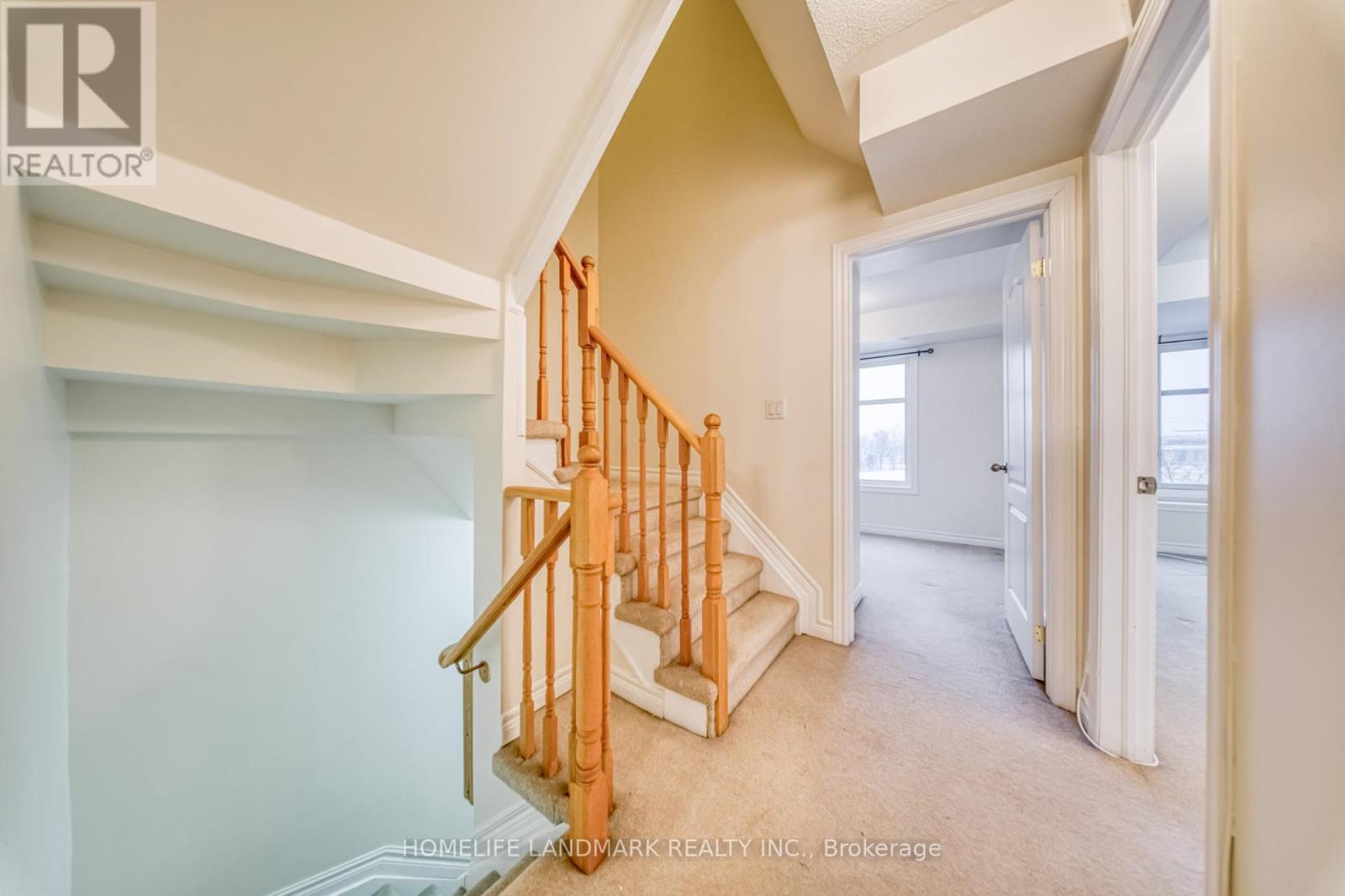 250 - 1496 Victoria Park Avenue, Toronto, Ontario  M4A 2M6 - Photo 17 - C12813924