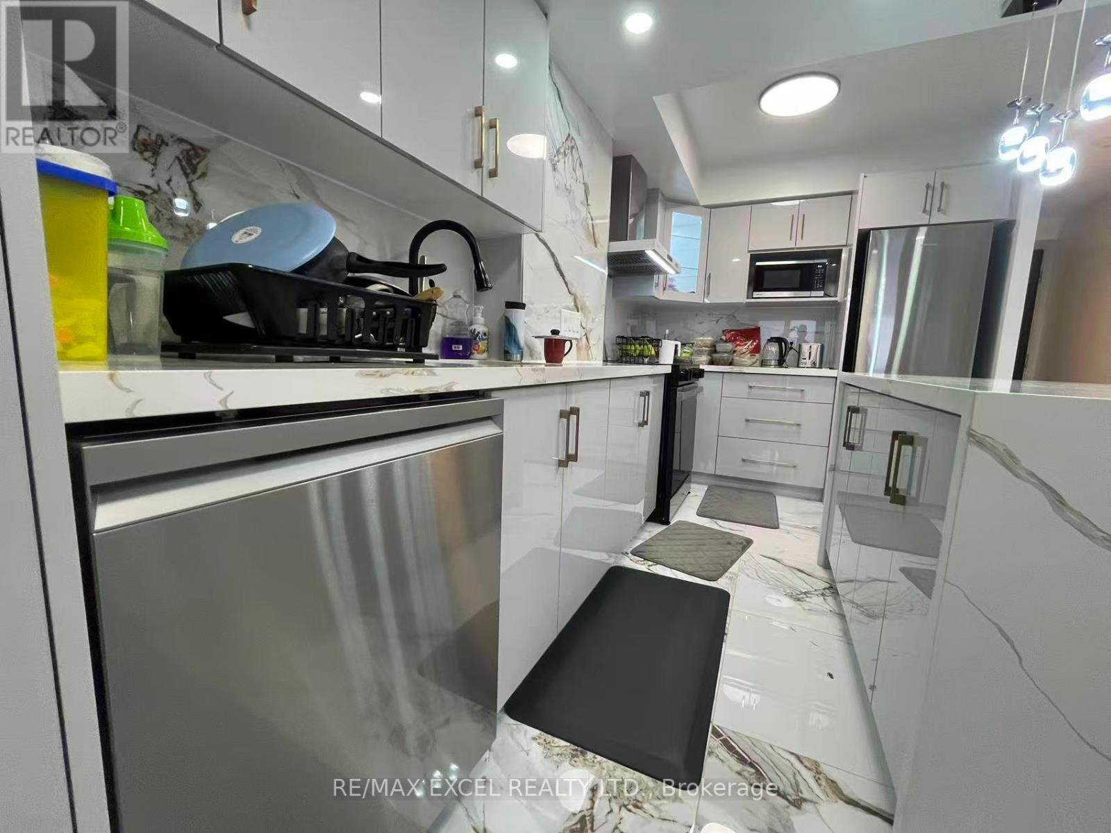 2605 - 125 Village Green Square, Toronto, Ontario  M1S 0G3 - Photo 16 - E12813930