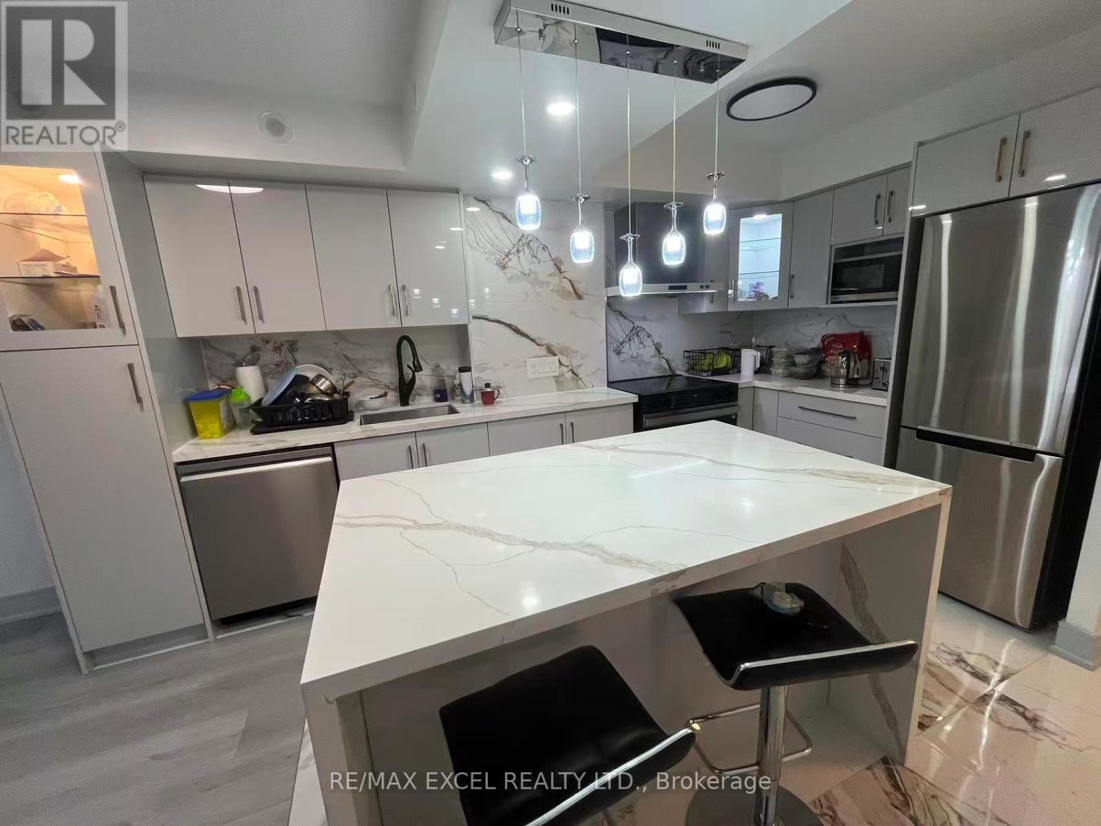 2605 - 125 Village Green Square, Toronto, Ontario  M1S 0G3 - Photo 2 - E12813930