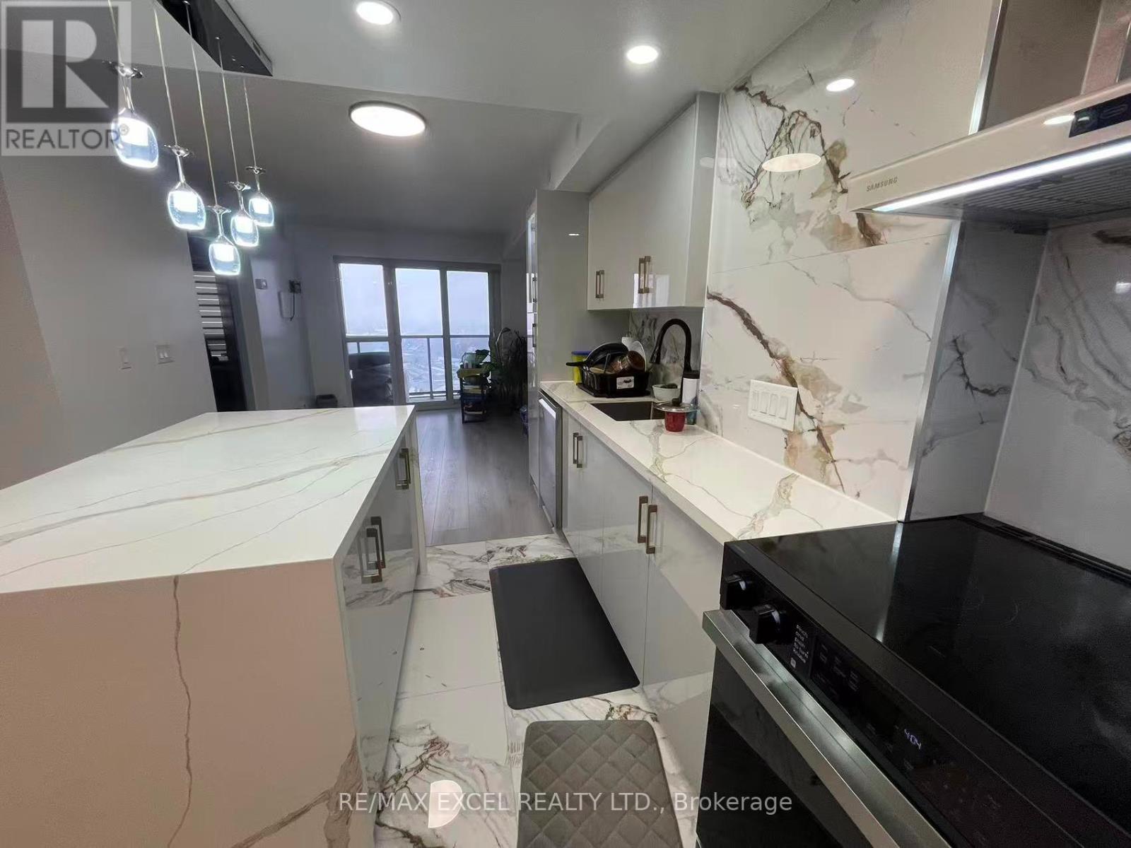 2605 - 125 Village Green Square, Toronto, Ontario  M1S 0G3 - Photo 8 - E12813930