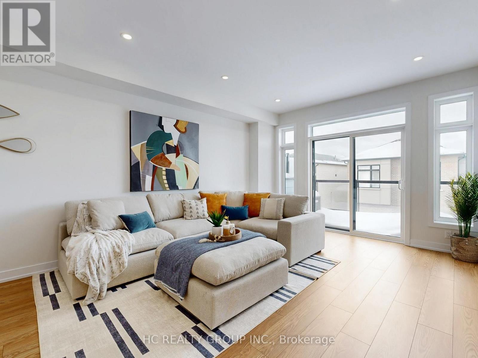 1810 Donald Cousens Parkway, Markham, Ontario  L6B 0V5 - Photo 3 - N12813932