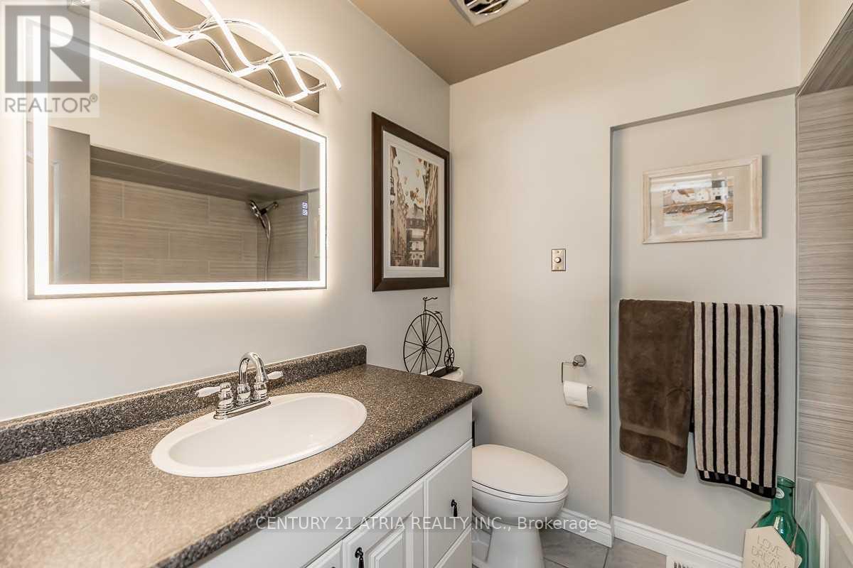 Main Floor - 97 Shirley Avenue, Barrie, Ontario  L4N 1N3 - Photo 17 - S12813926