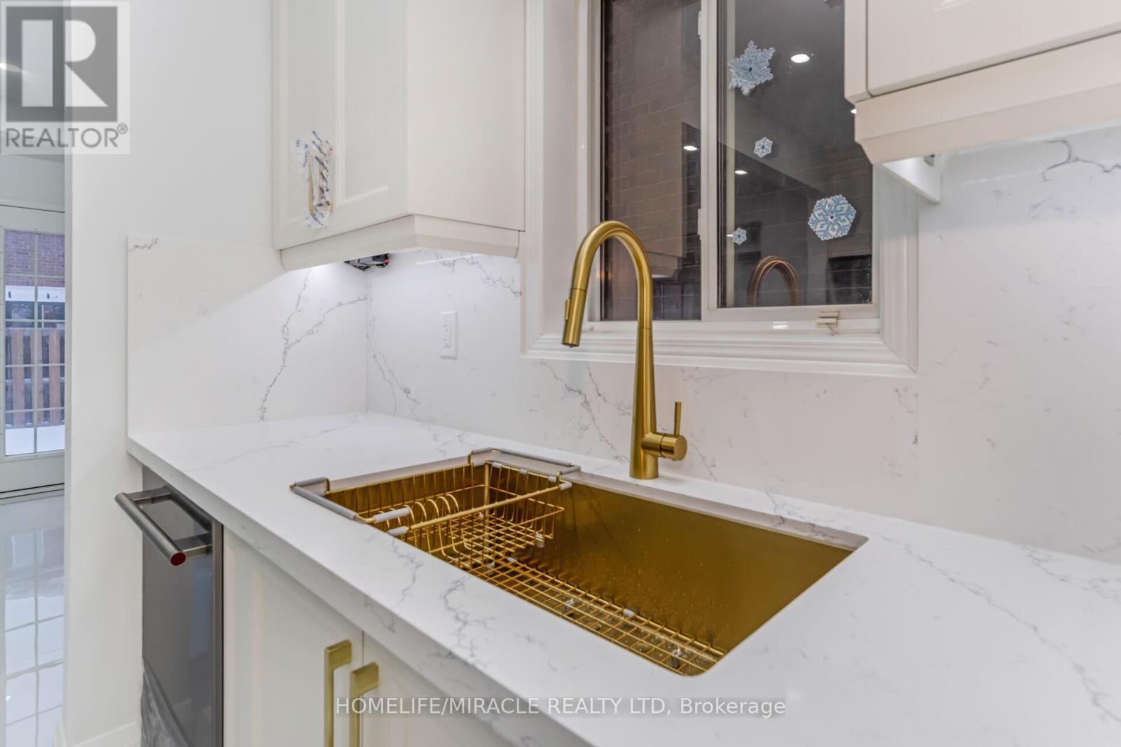 18 Dawes Road, Brampton, Ontario  L6X 0R9 - Photo 16 - W12813918