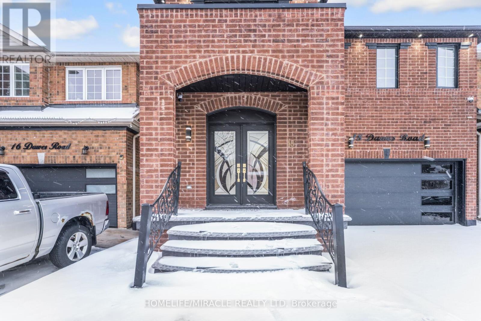 18 Dawes Road, Brampton, Ontario  L6X 0R9 - Photo 4 - W12813918