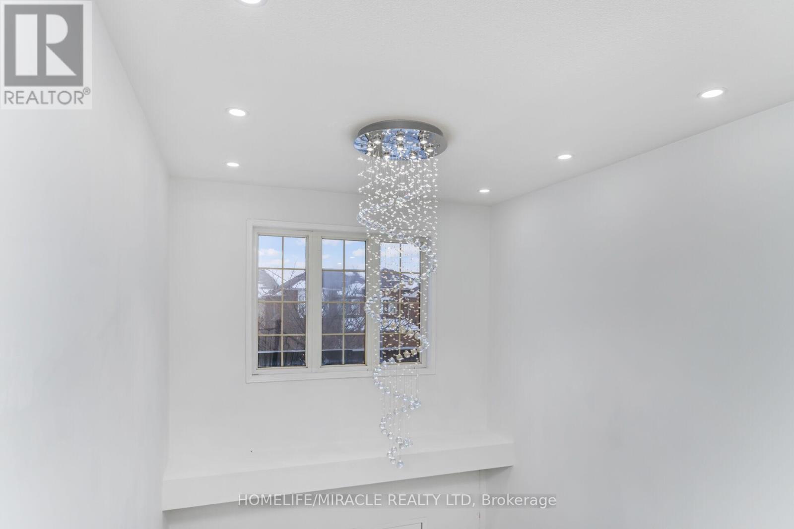 18 Dawes Road, Brampton, Ontario  L6X 0R9 - Photo 9 - W12813918