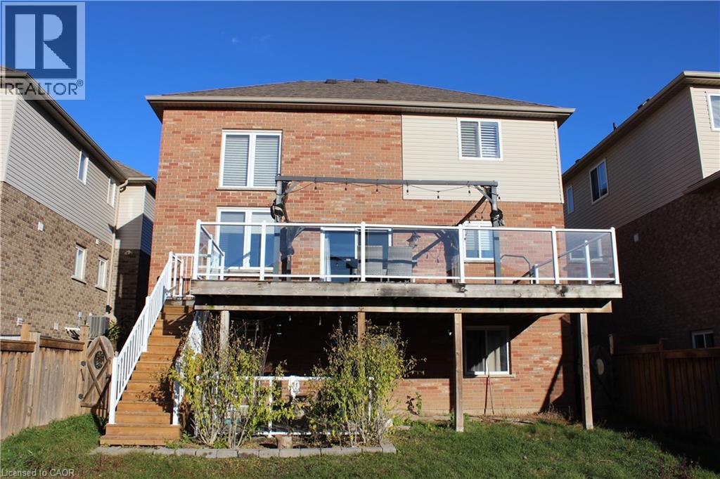 561 Thomas Slee Drive, Kitchener, Ontario  N2P 2Y7 - Photo 13 - 40807183