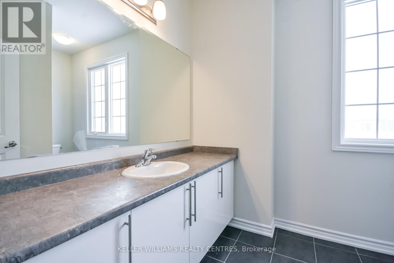 125 Mceachern Lane, Gravenhurst, Ontario  P1P 0H8 - Photo 13 - X12813936