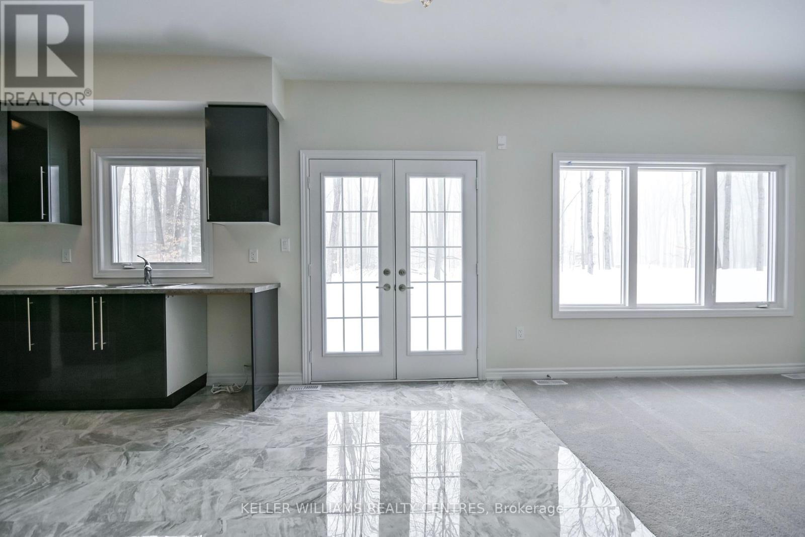 125 Mceachern Lane, Gravenhurst, Ontario  P1P 0H8 - Photo 5 - X12813936