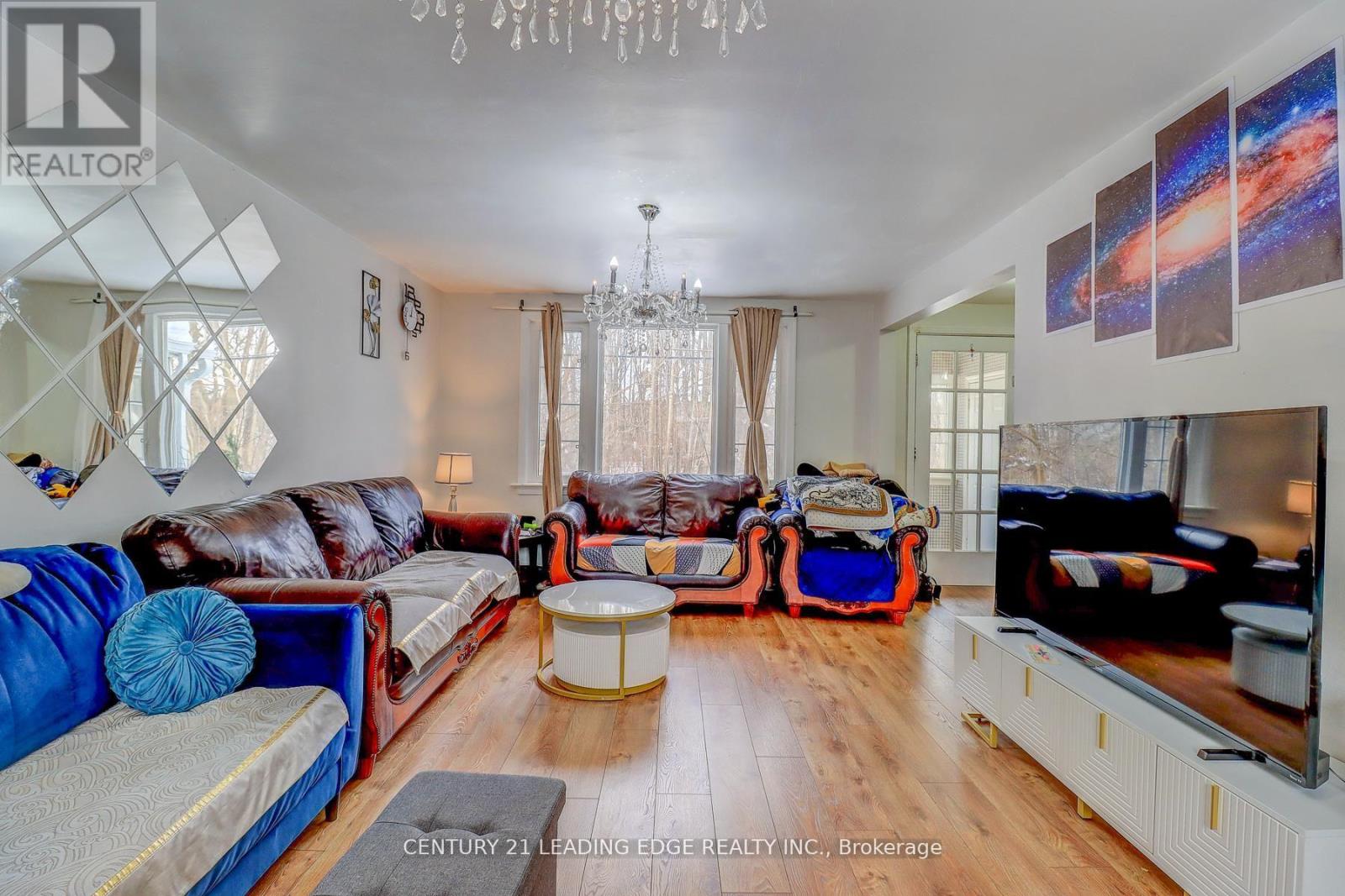 107 Lakeland Crescent, Richmond Hill, Ontario  L4E 3A1 - Photo 12 - N12813426