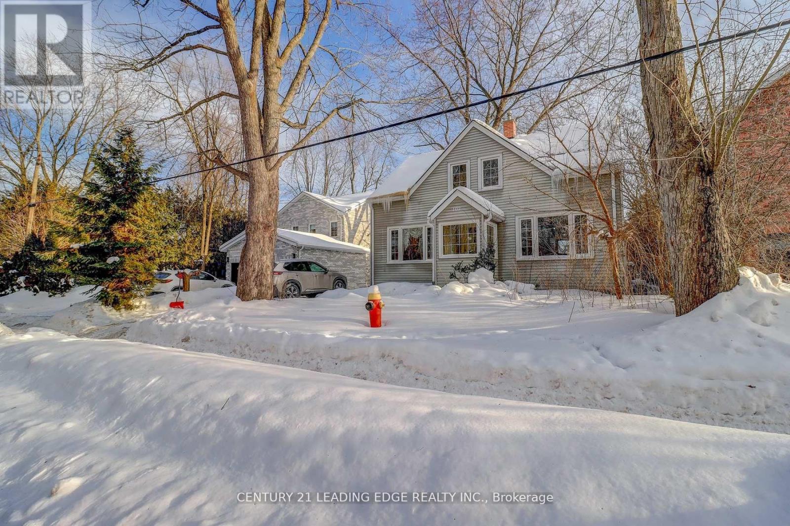 107 Lakeland Crescent, Richmond Hill, Ontario  L4E 3A1 - Photo 3 - N12813426