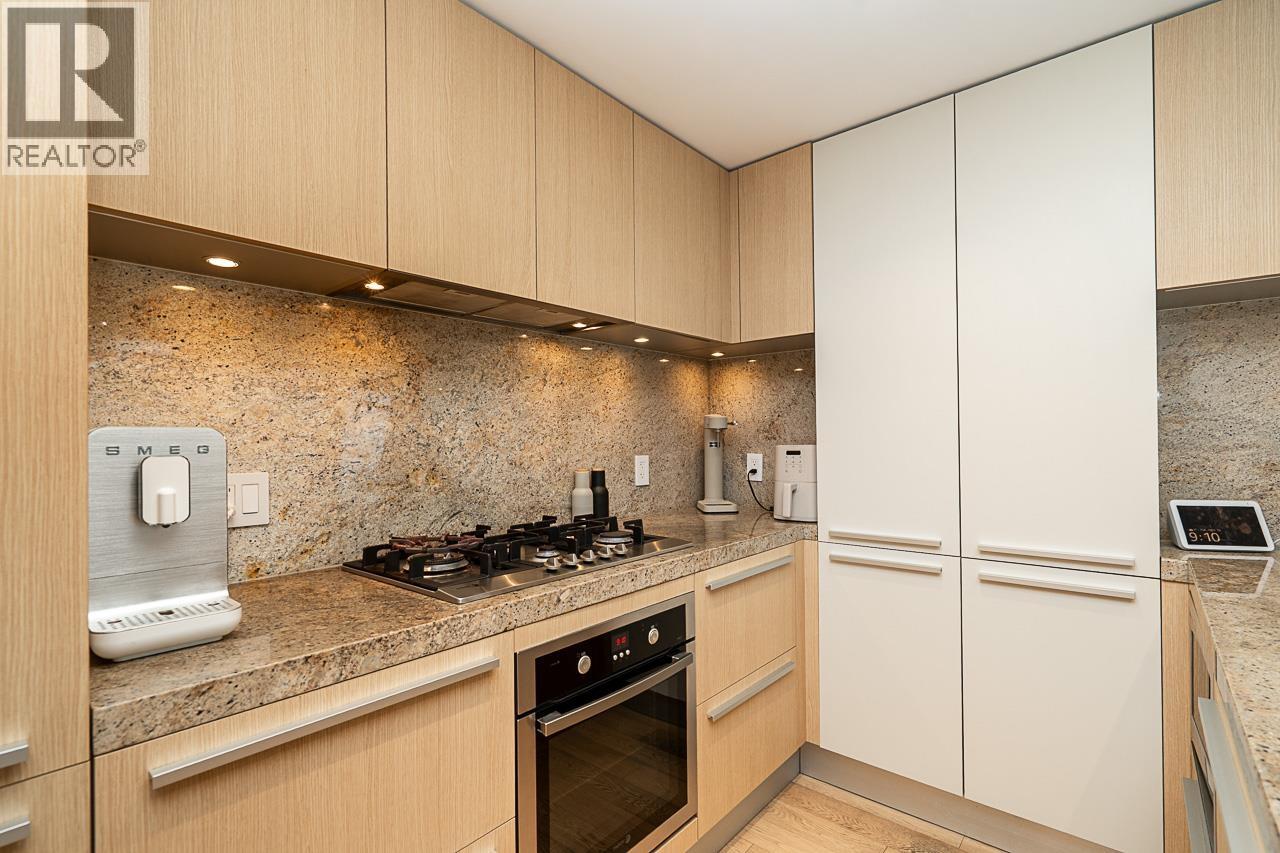 2103 1351 Continental Street, Vancouver, British Columbia  V6Z 0C6 - Photo 6 - R3069015