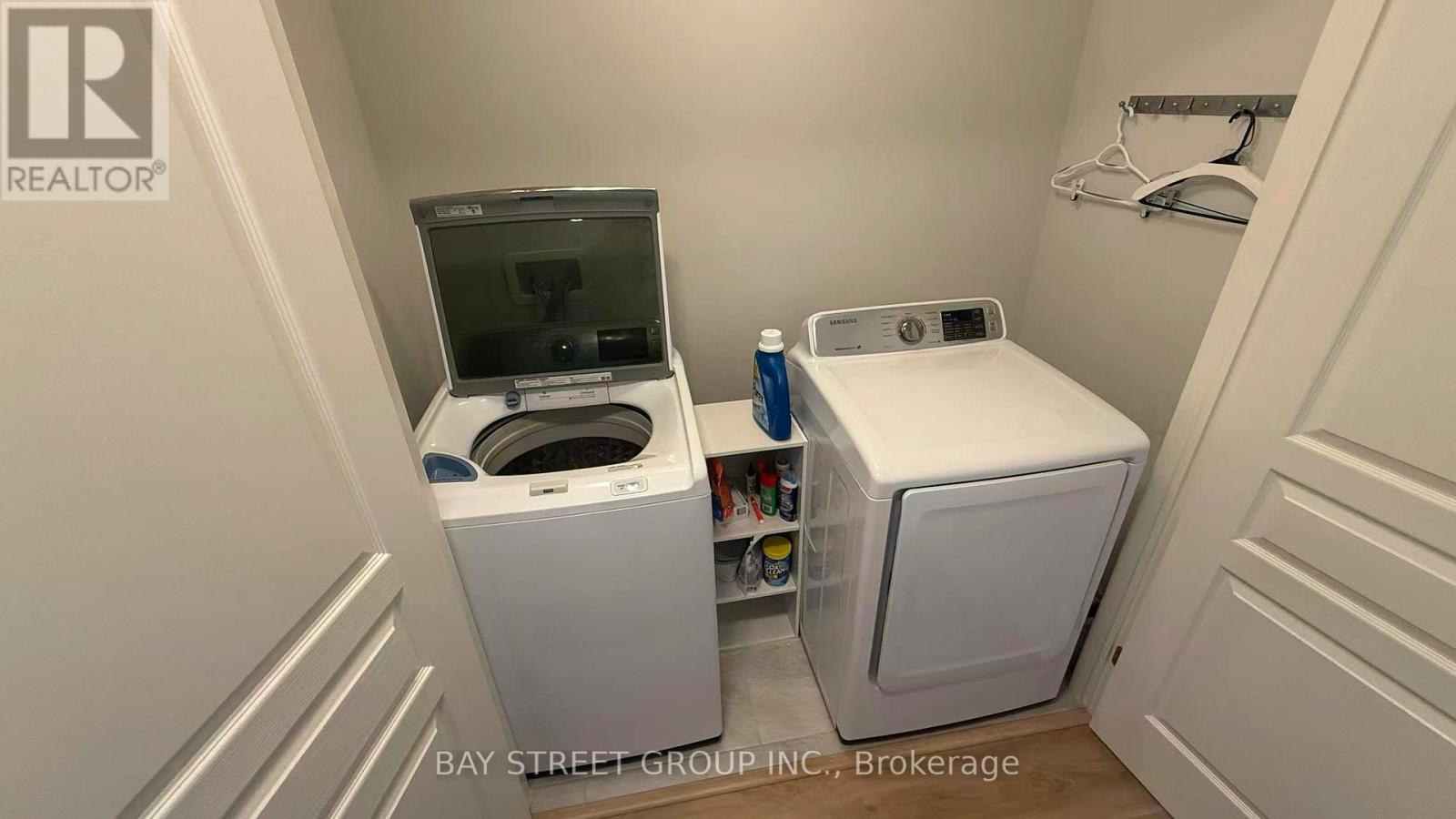 135 Juneberry Road, Thorold (Confederation Heights), Ontario  L2V 0H8 - Photo 12 - X12813944