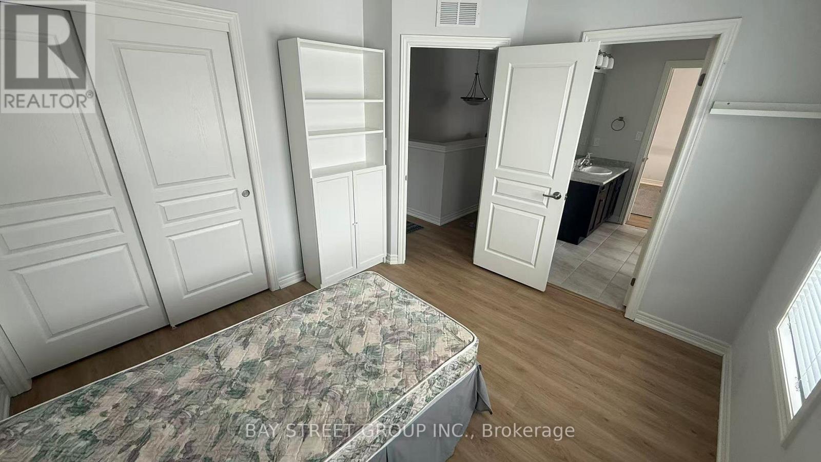 135 Juneberry Road, Thorold (Confederation Heights), Ontario  L2V 0H8 - Photo 16 - X12813944