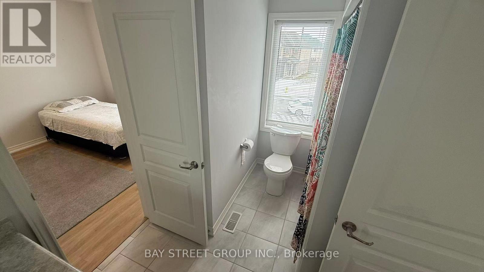 135 Juneberry Road, Thorold (Confederation Heights), Ontario  L2V 0H8 - Photo 17 - X12813944