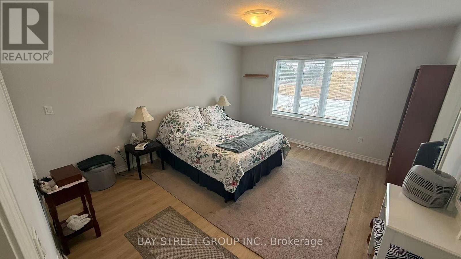 135 Juneberry Road, Thorold (Confederation Heights), Ontario  L2V 0H8 - Photo 18 - X12813944