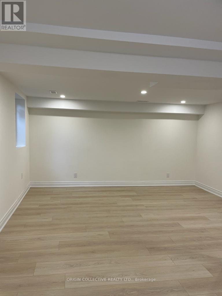 Lower - 5506 Fleur De Lis Court, Mississauga, Ontario  L5R 2Z5 - Photo 12 - W12813954