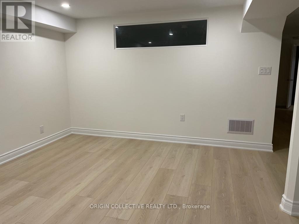 Lower - 5506 Fleur De Lis Court, Mississauga, Ontario  L5R 2Z5 - Photo 8 - W12813954