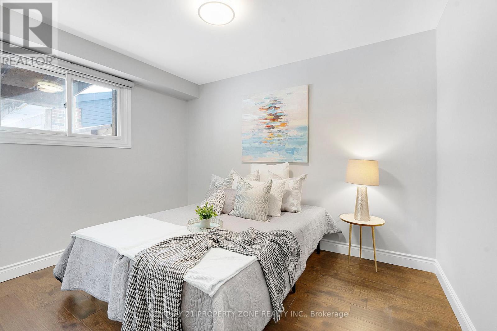 242 Slater Crescent, Oakville, Ontario  L6K 2C8 - Photo 14 - W12813958