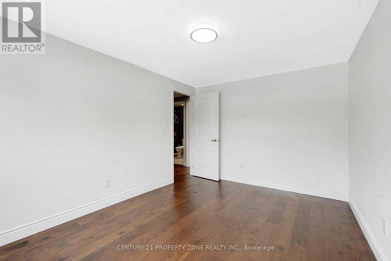 242 Slater Crescent, Oakville, Ontario  L6K 2C8 - Photo 23 - W12813958