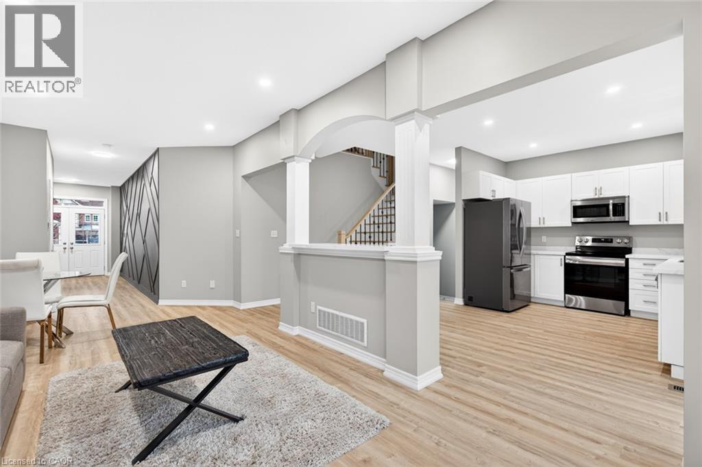 8 Bousfield Court, Waterdown, Ontario  L8B 0T3 - Photo 11 - 40806943