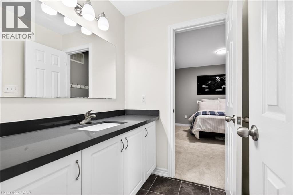 8 Bousfield Court, Waterdown, Ontario  L8B 0T3 - Photo 31 - 40806943