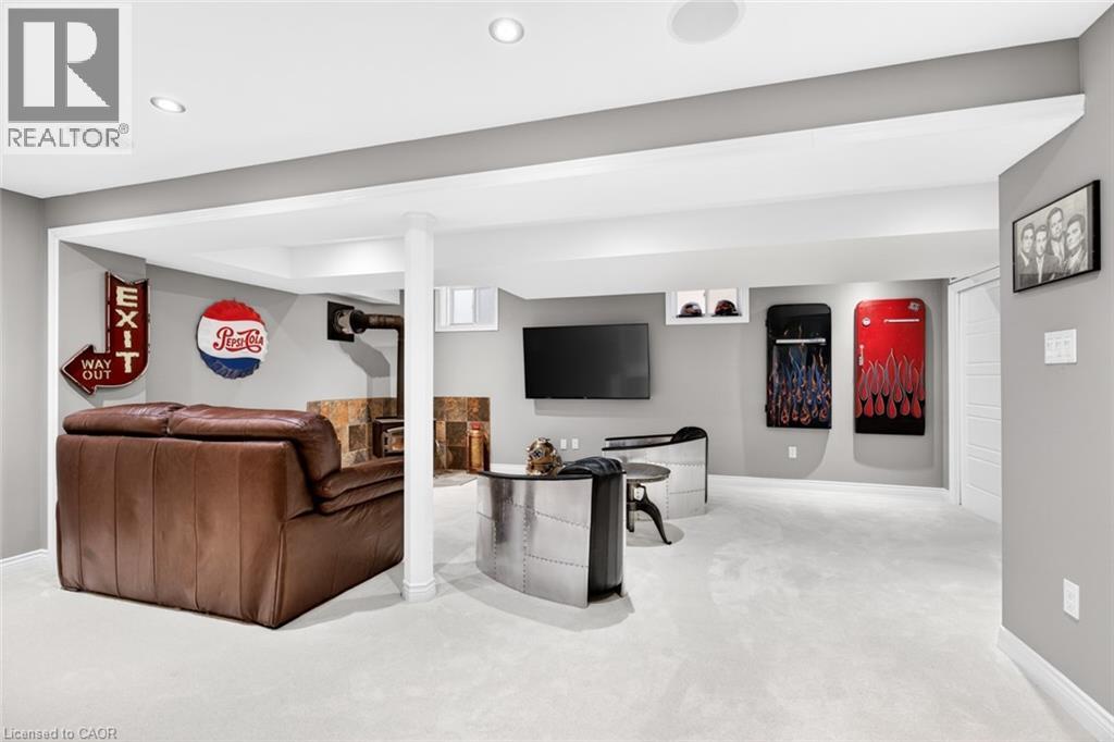 8 Bousfield Court, Waterdown, Ontario  L8B 0T3 - Photo 37 - 40806943