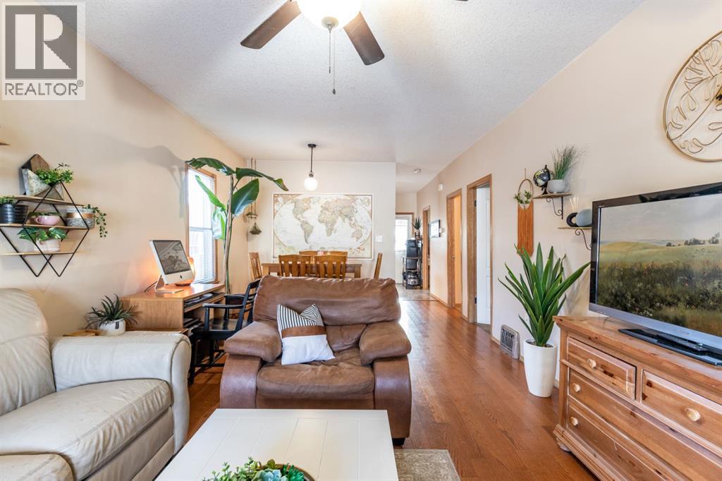 29 10 Street Se, Medicine Hat, Alberta  T1A 1P8 - Photo 8 - A2282589