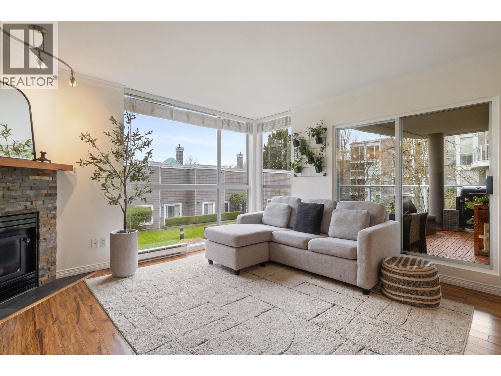 212 8450 Jellicoe Street, Vancouver, British Columbia  V5S 4S9 - Photo 4 - R3092895