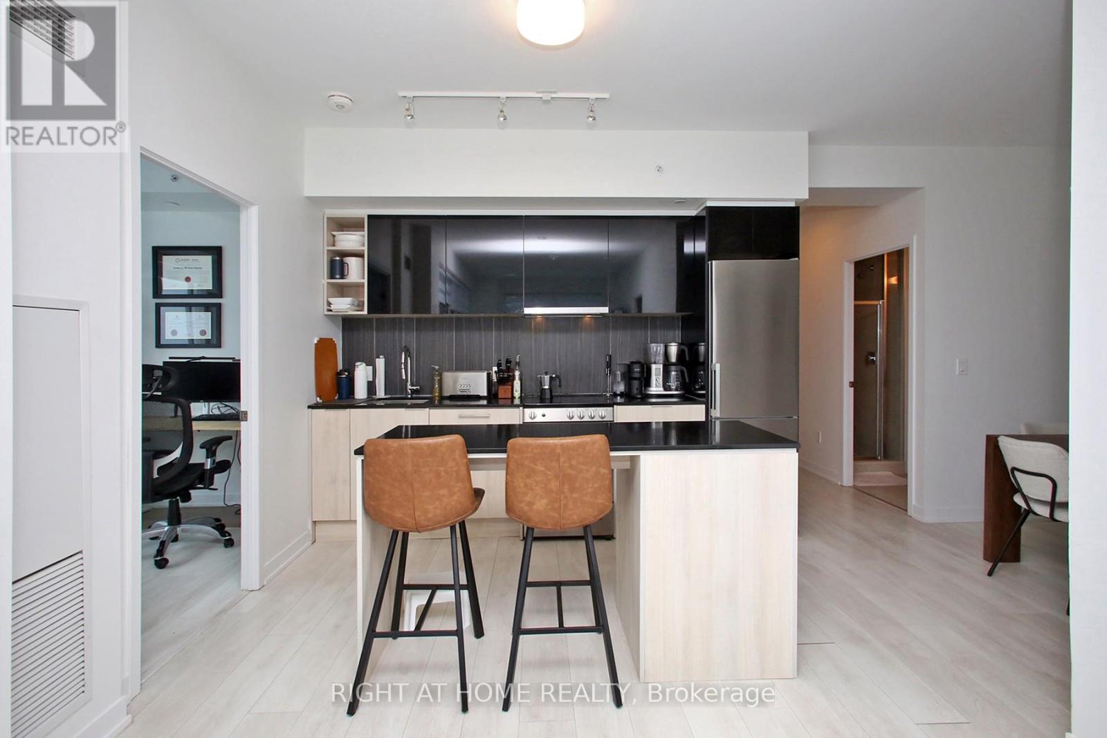 1421 - 31 Tippett Road, Toronto, Ontario  M3H 0C8 - Photo 13 - C12813982